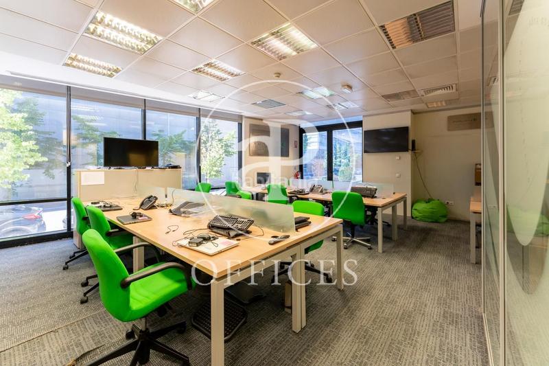 Foto 2188e404-ad67-434f-b958-c5ffc08b4fbd. Bureau avec chauffage dans Corralejos-Campo de las Naciones Madrid