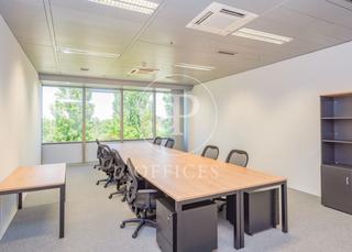 Rent Office space  P.º club deportivo. Oficina en alquiler en paseo club deportivo.