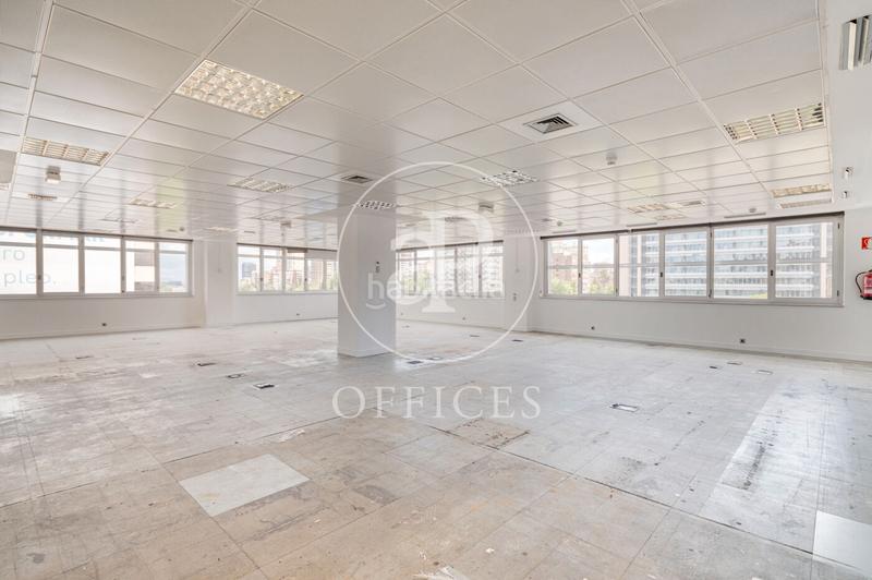 Foto 2ed22972-9d4d-436c-9f3b-2172e6d6cebe. Lloguer oficina amb calefacció a Castilla Madrid