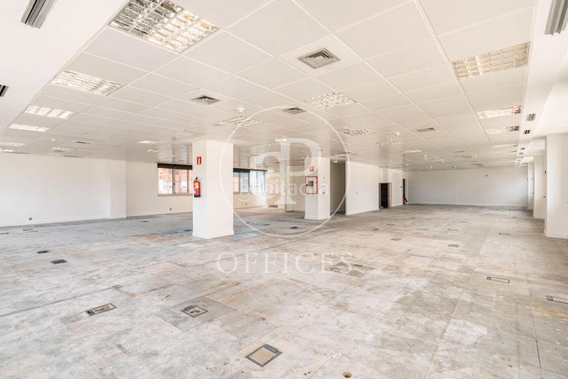 Foto b04402b7-950c-4279-8e61-d0aa61e80f2a. Miete büro mit heizung in Castilla Madrid