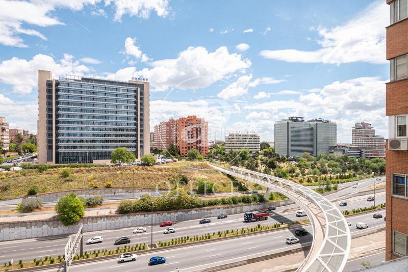 Foto b0a56740-ef71-4093-8a8a-72075be71e0e. Miete büro mit heizung in Castilla Madrid
