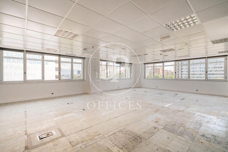 Foto 792f9129-41c5-4183-ba02-391f31e0e4ac. Rent office space with heating in Castilla Madrid