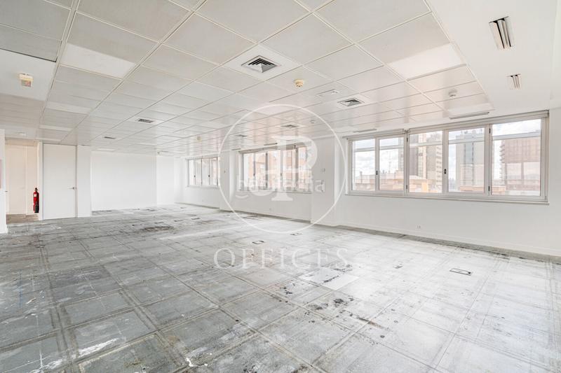 Foto 875a889c-846c-4fc4-b9db-38b0f9a16164. Location bureau avec chauffage dans Castilla Madrid