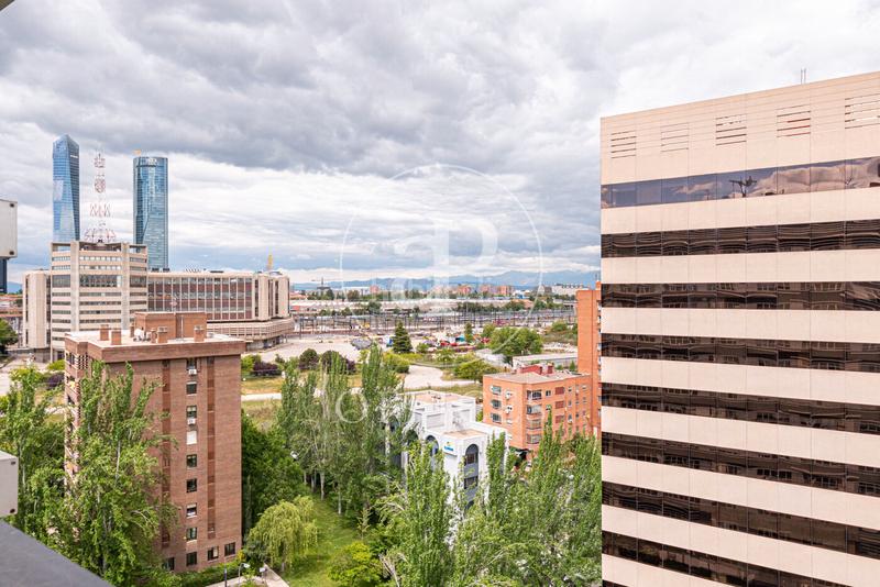 Foto b0a1aa6d-72b3-4275-b20b-fa9d4790021d. Rent office space with heating in Castilla Madrid