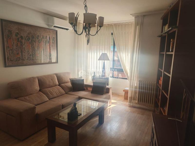 Foto 2924abe4-032f-4c75-b4af-6f2a5cd7f6f8. Pis amb calefacció a Berruguete Madrid