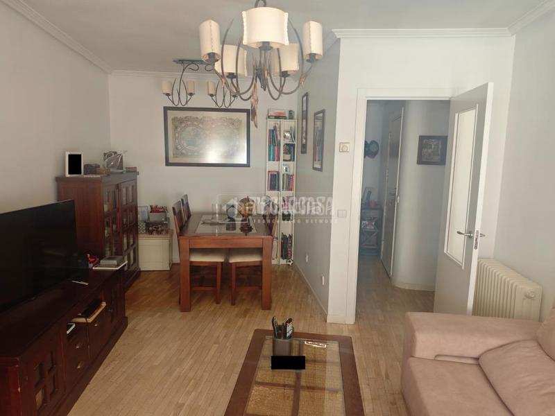 Foto 8b1bc2ec-1121-48a8-8ba3-6098835c06d0. Pis amb calefacció a Berruguete Madrid