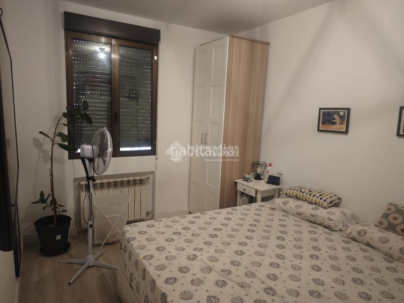 Foto 1bbdc086-e112-4d89-9452-1b3a57016516. Casa amb calefacció piscina a Bellas Vistas Madrid