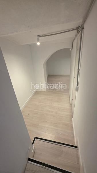 Foto bce138dc-aac2-4a52-899d-210f1f05694a. Local comercial amb calefacció a Berruguete Madrid