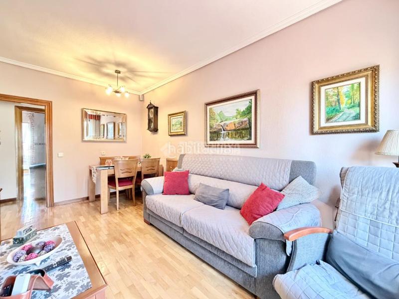 Foto b9313d87-9e01-4fc4-9bf0-f224065871eb. Appartement avec chauffage dans Numancia Madrid