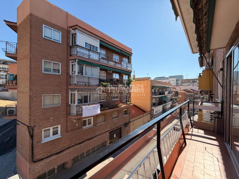 Foto cf76571b-70bd-4471-b8e2-78be8186e700. Appartement avec chauffage dans Numancia Madrid