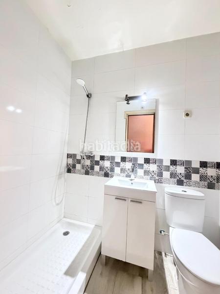 Foto aceba028-d59c-42f3-8f23-90bc99f91770. Flat with heating in Numancia Madrid