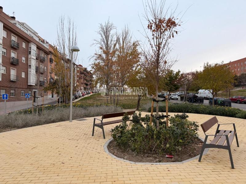 Foto c1aeaa7e-62f3-4330-bbba-71bf07ab00ff. Flat with heating in Numancia Madrid