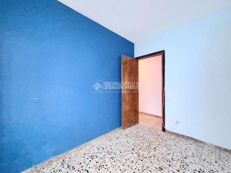 Foto f40ef2bf-e694-47a8-be94-382852e5f22d. Flat with heating in Numancia Madrid