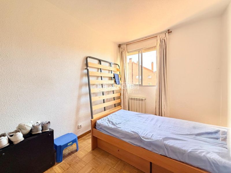 Foto 087143b6-cc3b-480c-bfe1-0d6bfe5201b2. Pis amb calefacció aparcament a Numancia Madrid