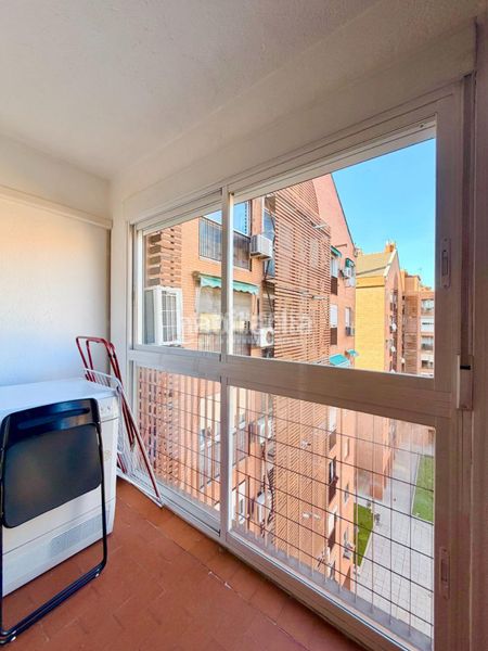 Foto 4acd8f05-a1f9-4fa7-939c-ed46f689695e. Pis amb calefacció aparcament a Numancia Madrid