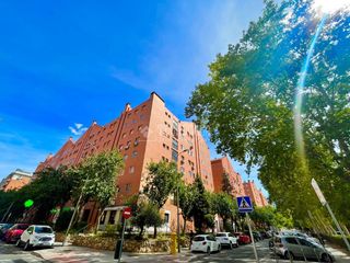 Pis a Numancia. Piso en venta en madrid