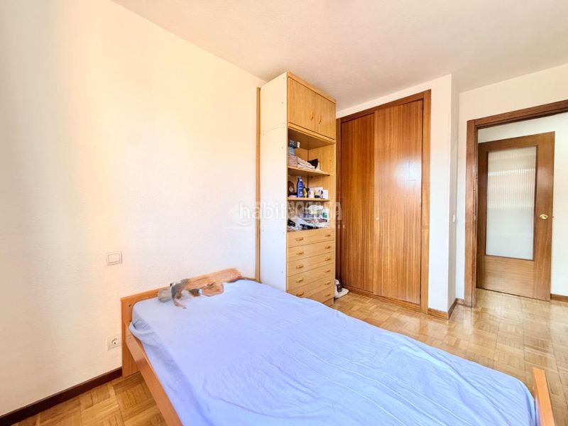 Foto c56128bb-2318-44fe-a174-b670f34556e8. Pis amb calefacció aparcament a Numancia Madrid