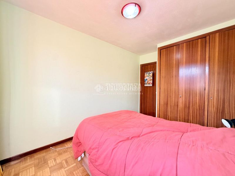 Foto ed0fc26e-923e-40ca-8b4a-c7f13ba704d3. Pis amb calefacció aparcament a Numancia Madrid