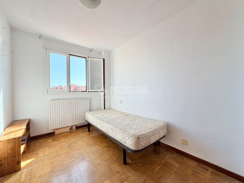 Foto 0523a70f-5219-4748-b0f6-d93e4bd3555d. Pis amb aparcament a Numancia Madrid