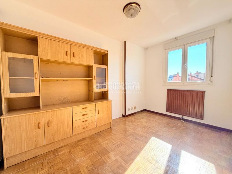 Foto 0909307c-6cc9-4756-bef3-42426b684280. Piso  en venta en Numancia Madrid