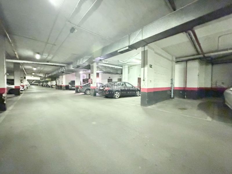 Foto 312c8a68-648a-4100-9577-8d842389d9b5. Pis amb aparcament a Numancia Madrid