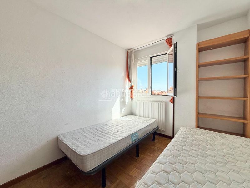 Foto 4ab0bdeb-8466-486a-9bac-a1a8fc08a1b4. Pis amb aparcament a Numancia Madrid