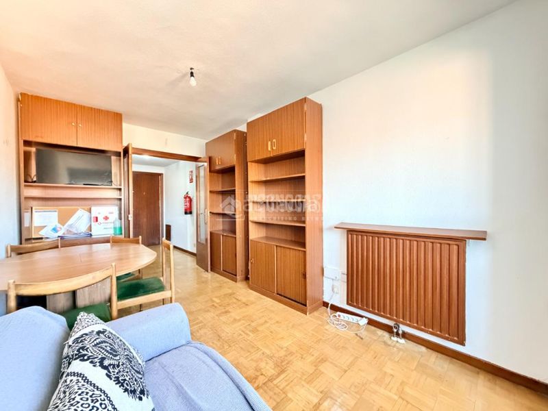 Foto 5719b15e-edb1-42a1-ac94-f508ce388938. Pis amb aparcament a Numancia Madrid