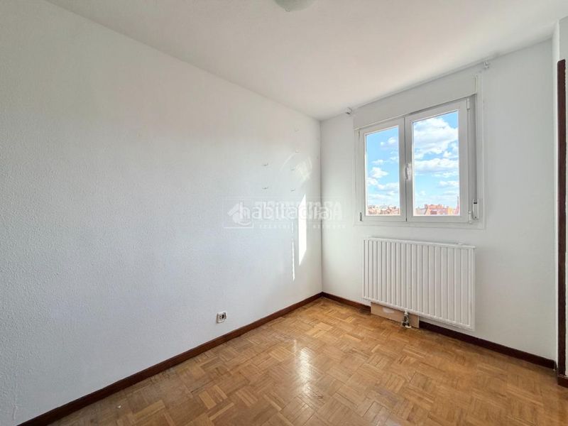 Foto 93cfe759-9bc1-49ed-b746-912c4c250981. Piso  en venta en Numancia Madrid