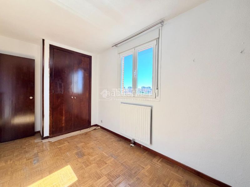 Foto 98e8437b-2810-4c12-9bab-3501a91191fc. Piso  en venta en Numancia Madrid