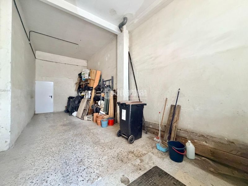 Foto c5ca255d-7b20-4b14-a3a9-eb324baaf48d. Local comercial a Numancia Madrid
