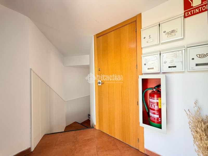 Foto 127910e8-8690-4ebc-aa07-7bec0332de72. Local comercial a Numancia Madrid