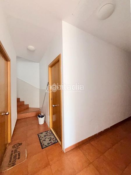 Foto 858cb3f4-2d6a-4ff0-97b5-3d78cd17ab5a. Local comercial a Numancia Madrid