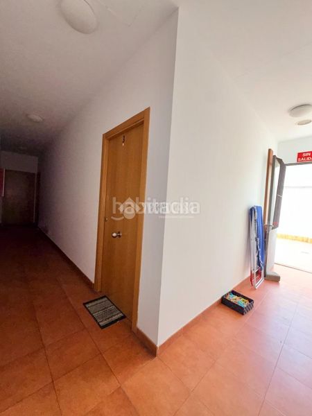 Foto ea395c02-e888-4dff-8e29-67a1a93e8d19. Local comercial a Numancia Madrid