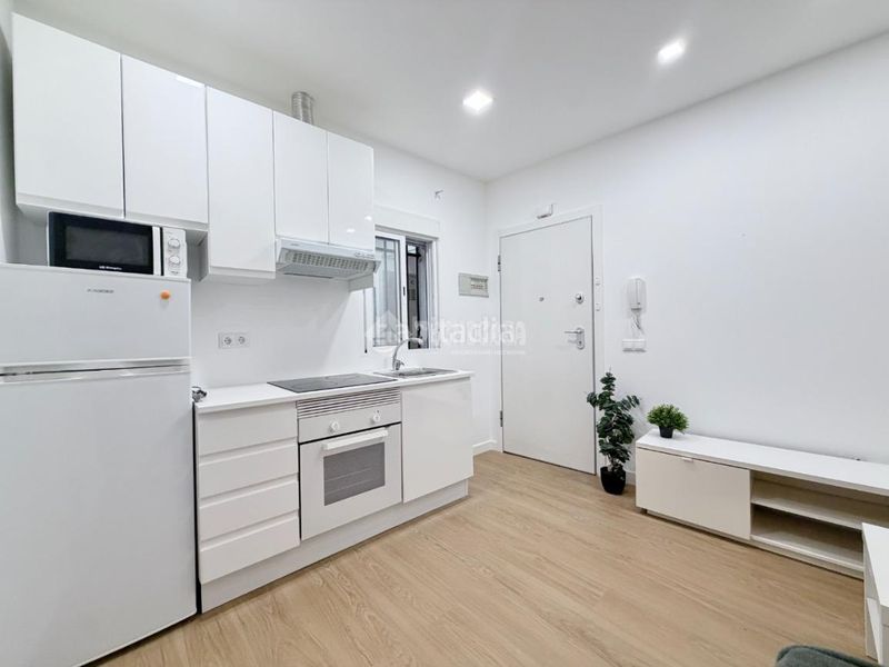 Foto 68ab34fa-650f-476d-96c9-dfb6712f6239. Estudio piso en venta en Numancia Madrid