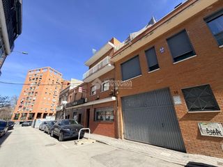 Aparcament cotxe a C. del Pico Moncayo