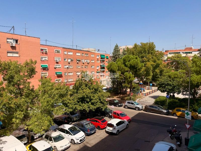 Foto fb73fcb8-e520-4d24-8fd0-30a9e030fb58. Pis amb calefacció a Numancia Madrid