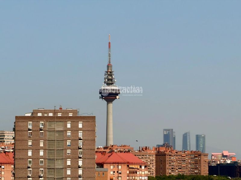 Foto 0b073613-7d7f-4765-96f3-0e8c00605eba. Pis amb calefacció a Numancia Madrid