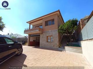 Xalet a Sant Muç. Venta de chalet unifamiliar en rubí