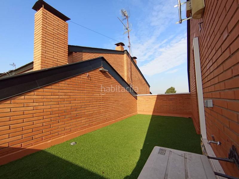 Foto 3fad1357-1678-4fd0-9504-59941d7b7f11. Alquiler casa adosada  en Eixample con piscina amueblada en Sant Cugat del Vallès