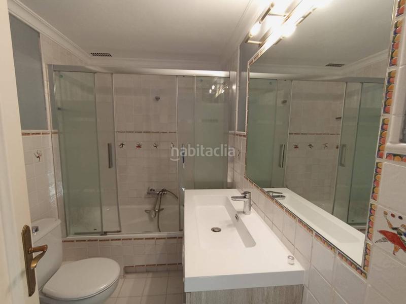 Foto 58d3d2ea-45fc-413c-b3fd-a2db9f70e6d9. Alquiler casa adosada impecable casa adosada en Eixample con piscina en Sant Cugat del Vallès