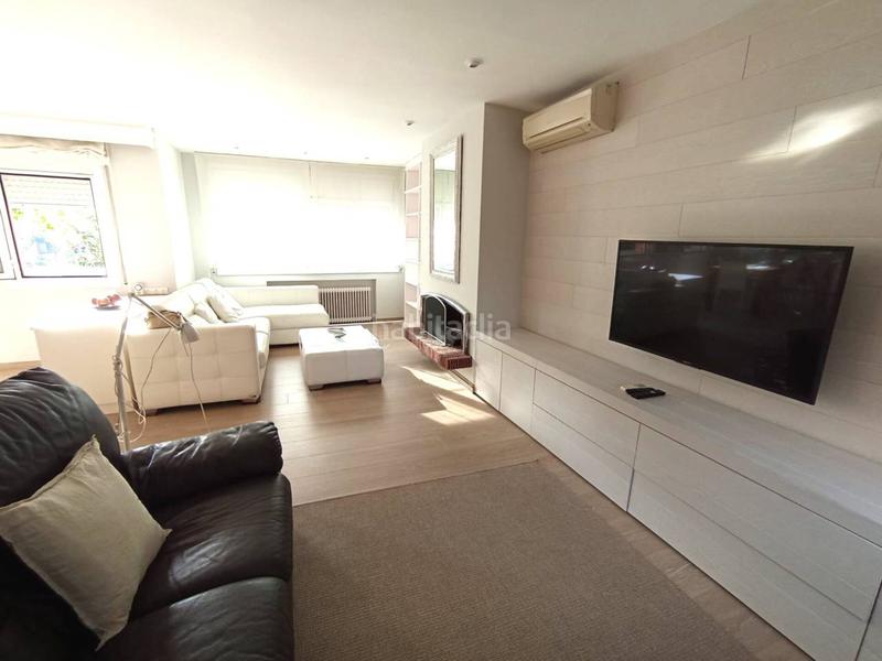 Foto 49dd8807-007c-4365-a4a7-ffe5de6ac07f. Alquiler casa adosada  en Eixample con piscina en Sant Cugat del Vallès