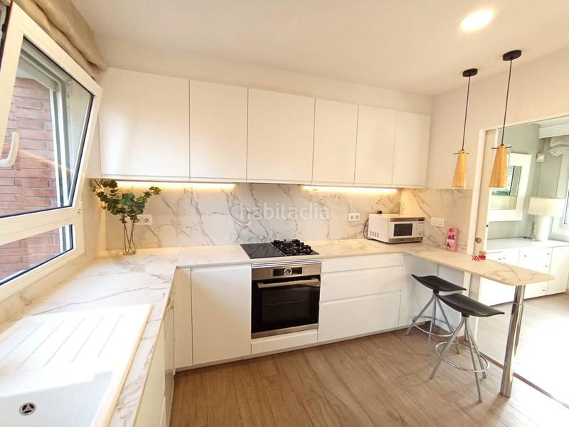 Foto ad396c3c-aac8-48c7-8f30-10ba0a461dfa. Miete reihenhaus mit heizung parking pool in Eixample Sant Cugat del Vallès