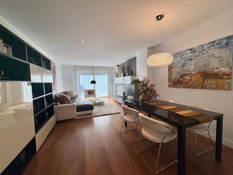 Foto 4c10edcc-a682-42e0-8008-124ce2479d96. Pis amb calefacció aparcament piscina a Serraparera Cerdanyola del Vallès