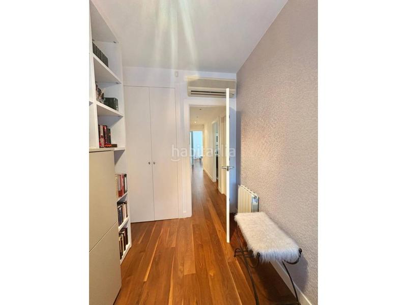 Foto 92b0b3e1-df24-4486-ba72-d5d8953d724b. Pis amb calefacció aparcament piscina a Serraparera Cerdanyola del Vallès