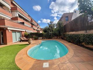 Pis a Serraparera. Espectacular planta baja en venta