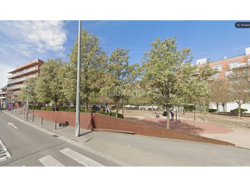 Foto 464d6f85-8ee1-4495-81d9-bac1aa8c6c1c. Autoparkplatz in Mercat Rubí