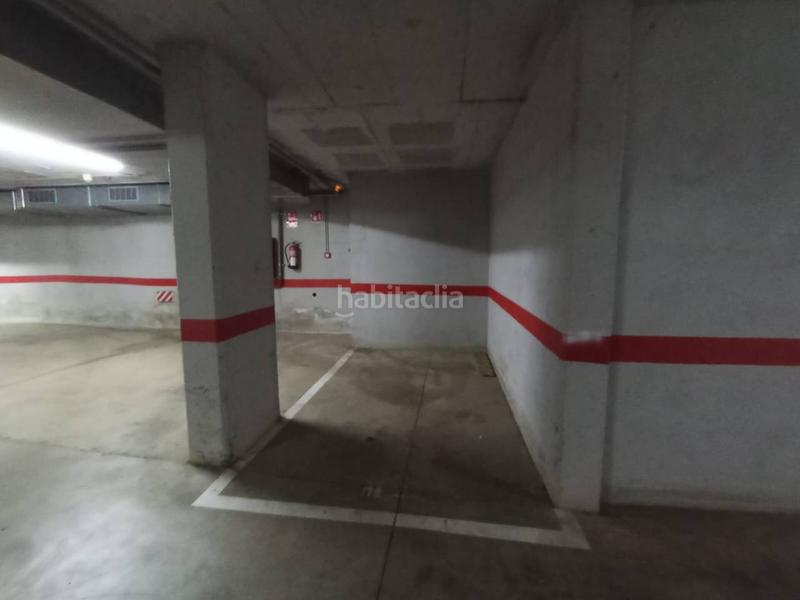 Foto aff78491-840d-4dd7-8b14-19367f83a532. Autoparkplatz in Mercat Rubí