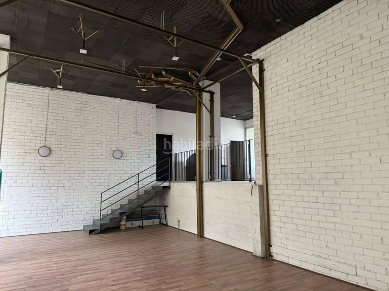 Foto 89714ef2-1b3b-4a82-b950-a27cf68b4f72. Local comercial a magallanes 57 a Mercat Rubí