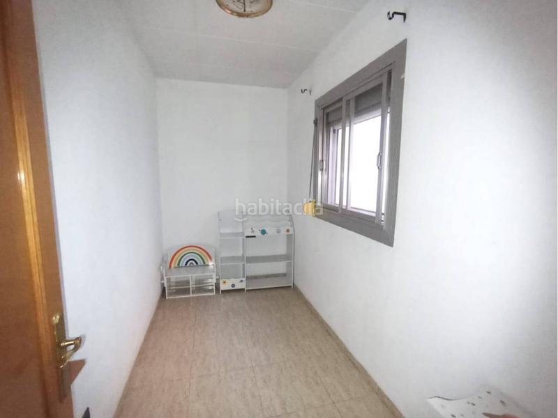 Foto d5cb19d2-3990-453b-9eb7-f3b58118efa6. Casa adossada amb aparcament a Mercat Rubí