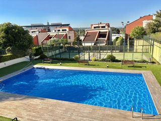 Chalet in Arxiu. Chalet unifamiliar con ascensor
